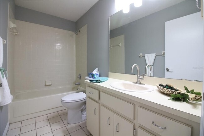 Building Photo - 5004 Fairfield Dr