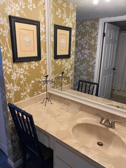 Building Photo - 8500 Ridgewood Ave