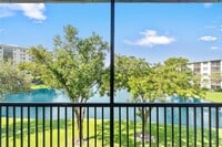 Building Photo - 2226 N Cypress Bend Dr