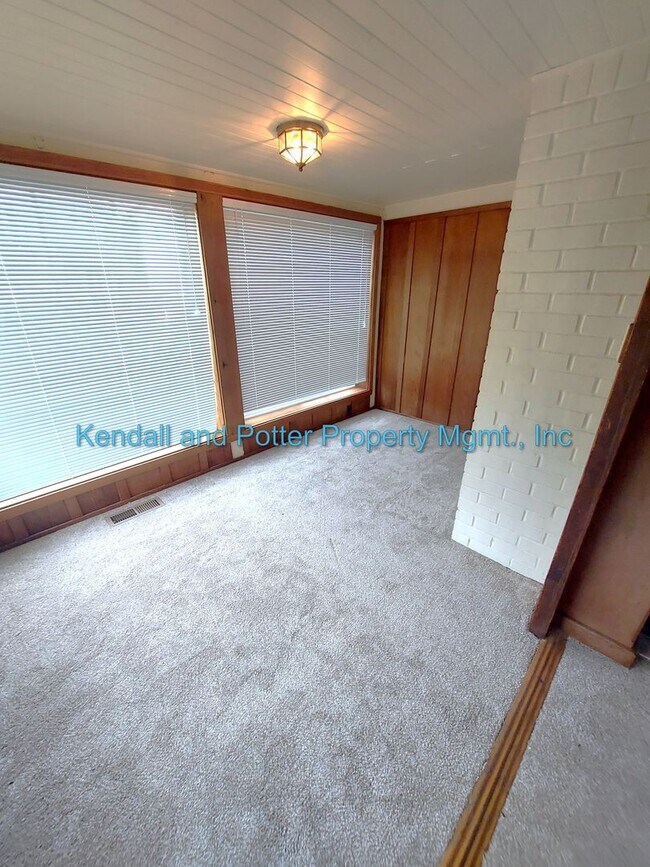 Building Photo - Amazing Beach House Near Twin Lakes Beach!!