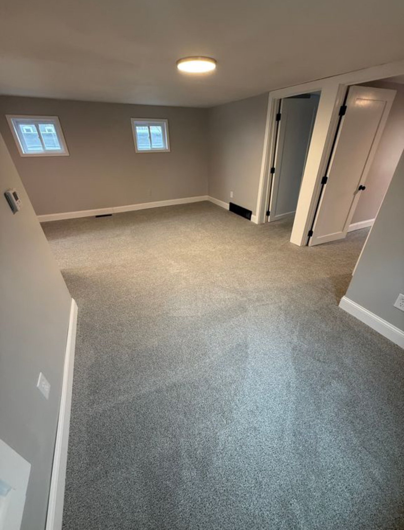 Building Photo - 9142 Main St