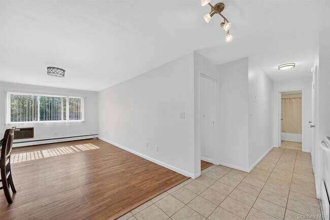 Building Photo - 810 Blooming Grove Turnpike