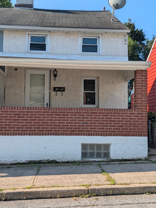 Front of house - 25 Walnut St