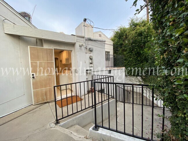 Building Photo - 02025FO