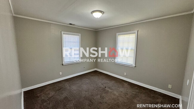 Building Photo - 992 Wrenwood St