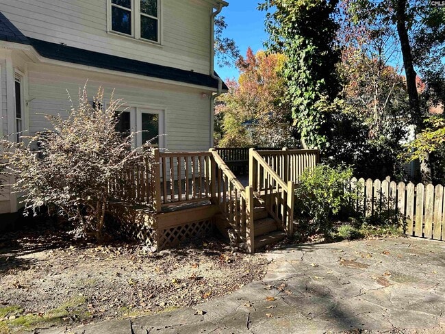 Building Photo - 305 Dean Hall Ln