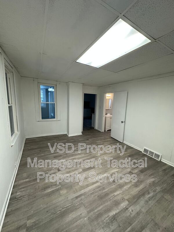 Building Photo - 2180 W 83rd St