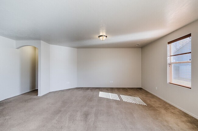 Building Photo - 1052 N Star Bright Ln