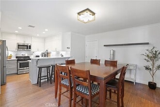 Building Photo - 1619 Carmel Cir W