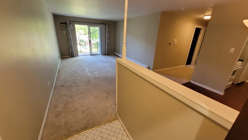 Building Photo - 580 Mesa Dr