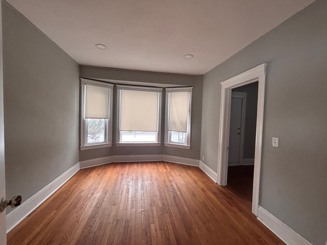 Building Photo - 846 E Grand Blvd