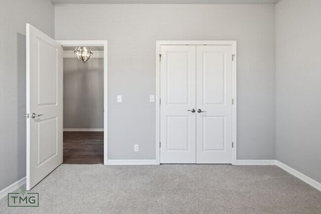 Building Photo - Gorgeous 4/3.5/3 Luxury Home