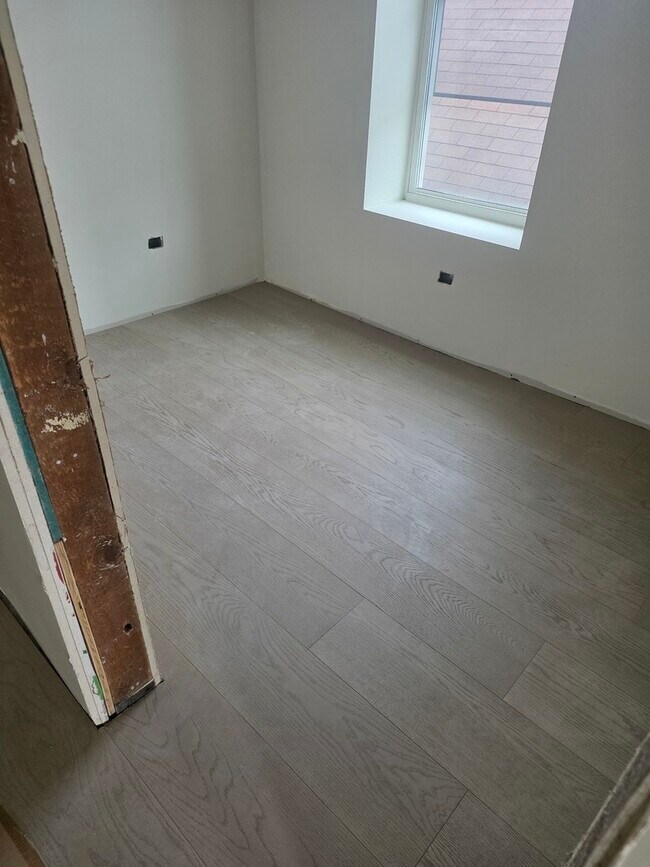 Building Photo - 3216 S Morgan St