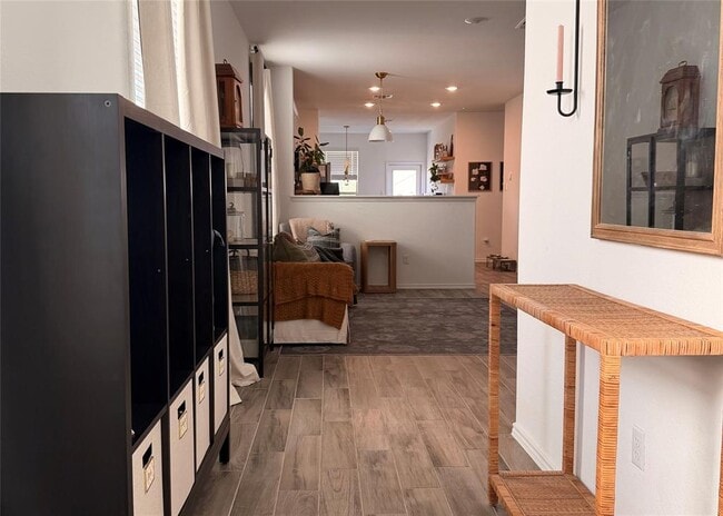 Building Photo - 112 Bennington Dr