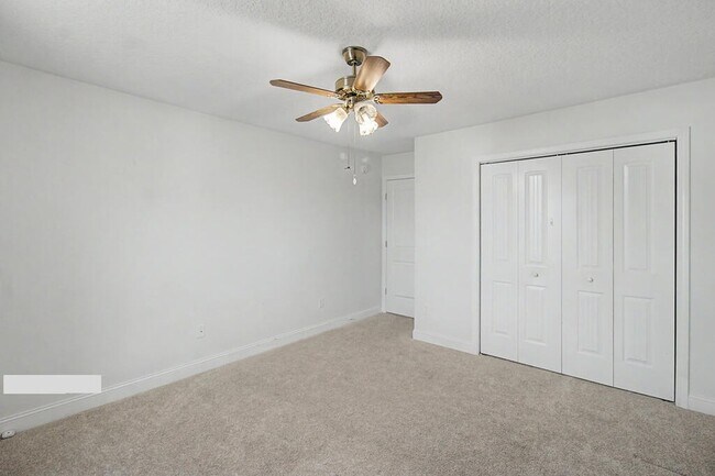 Building Photo - 965 Meloney Dr