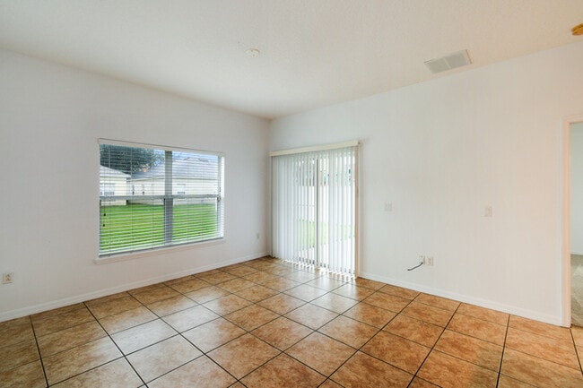 Building Photo - 4306 Hidden Meadow Dr