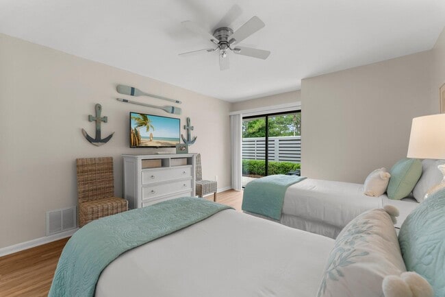 Building Photo - 5073 Beachwalk Way