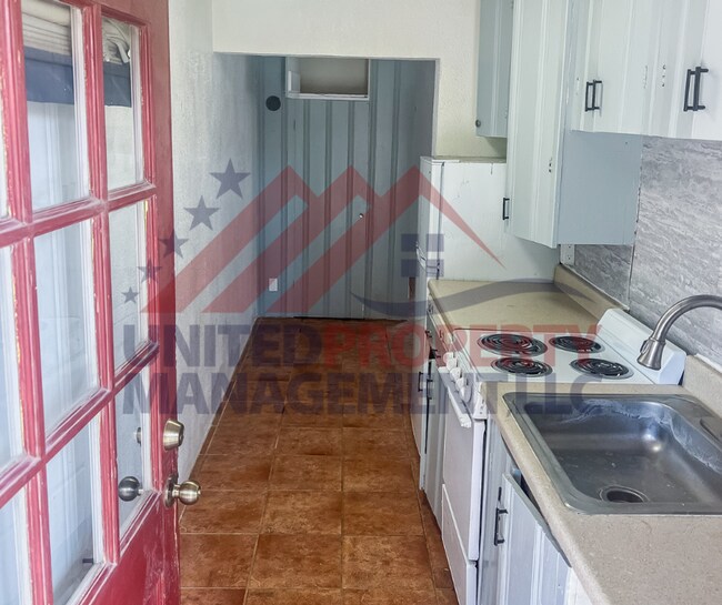 Building Photo - 207 N Alameda St