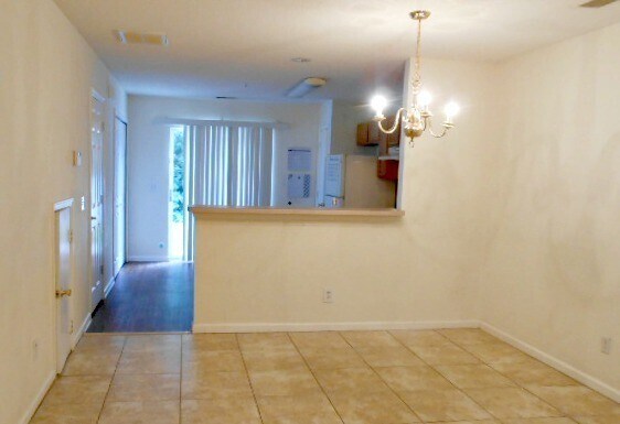 Building Photo - Three bedroom Town House in The Farm at Buckwalter