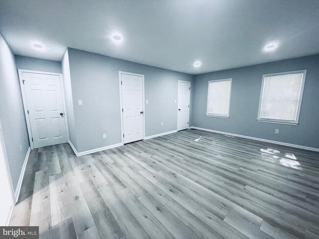 Building Photo - 1129 Edward Dr