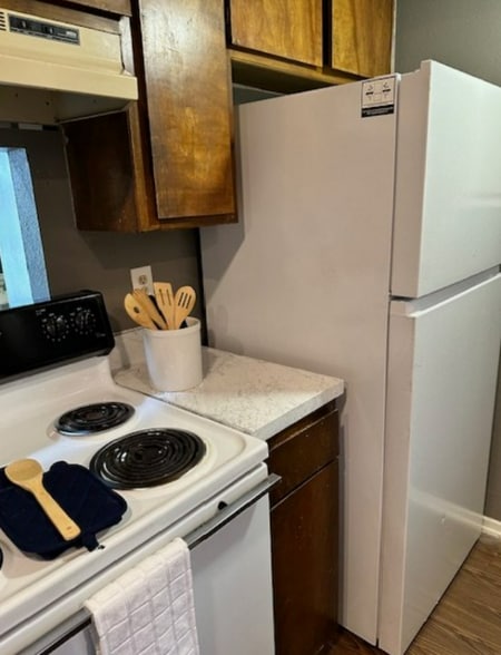 Building Photo - 146 S Las Vegas Trail