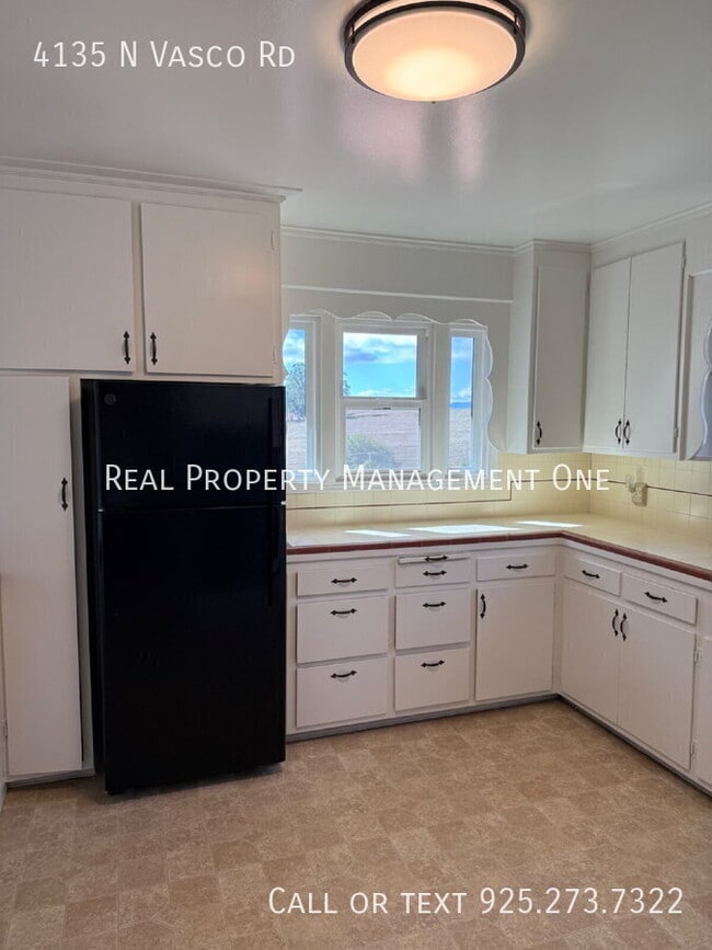 Building Photo - 4135 N Vasco Rd