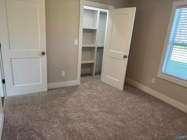 Building Photo - 2714 Winchester Rd NW