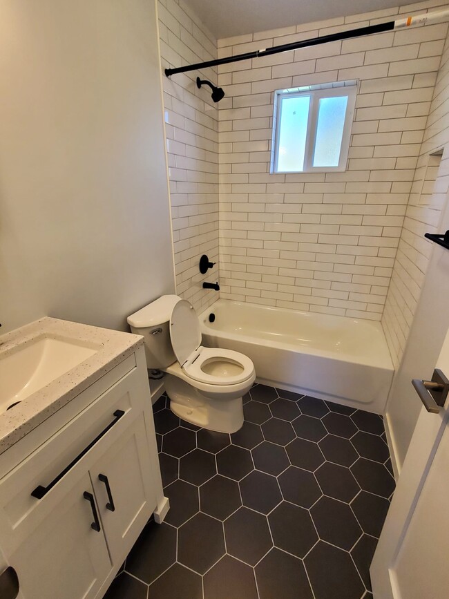 Building Photo - 12402 8th Ave SW