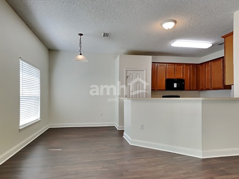 Building Photo - 9140 Raptor Drive