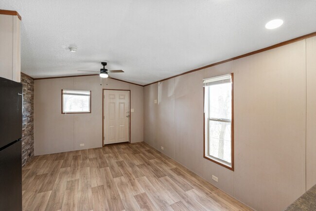 Building Photo - 720 Pritchett Ln