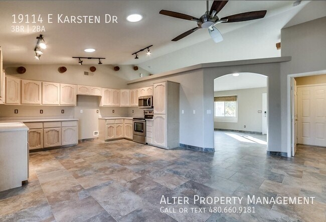 Building Photo - 19114 E Karsten Dr