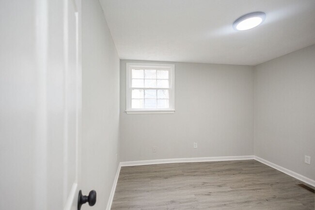 Building Photo - 2 Bedroom House for Rent in Macon, GA – THIS IS NOT A DUPLEX Near Mercer University | $800/mo
