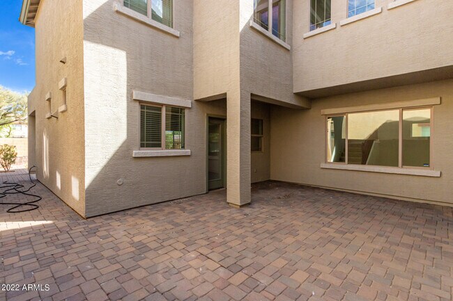 Building Photo - 9130 W Cypress St