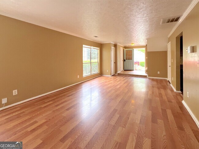 Building Photo - 790 Hampton Hill Ct