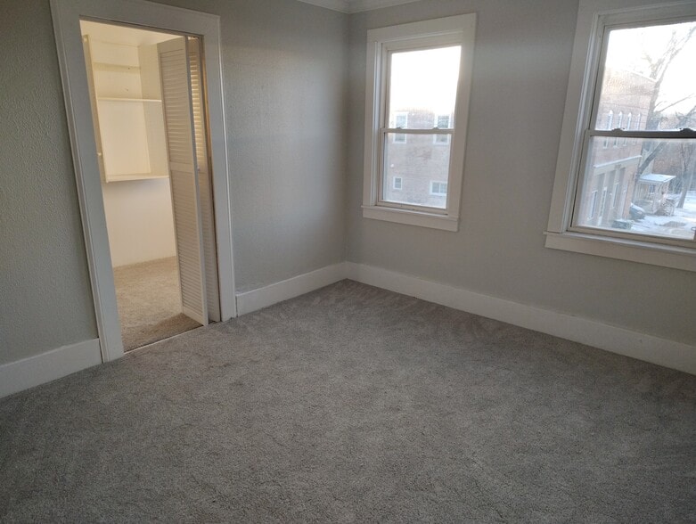 Building Photo - 6 S German St