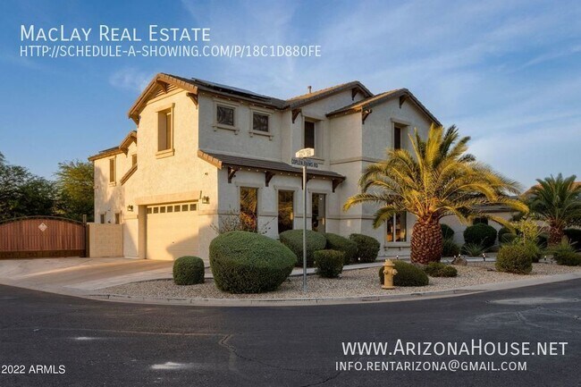 Building Photo - Beautiful 6 bedroom * Corner lot * gated c...