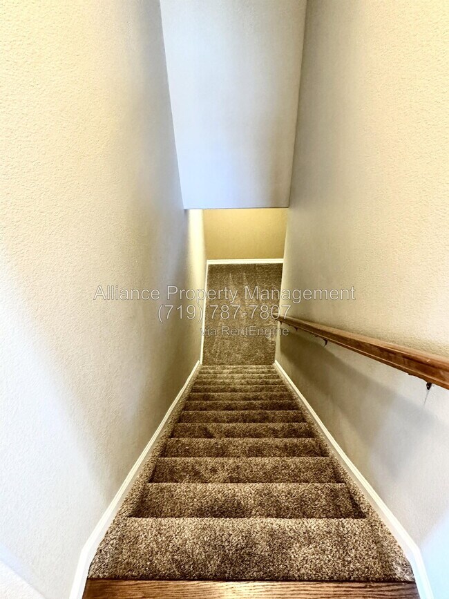 Building Photo - 2075 Bobcat Valley Ct