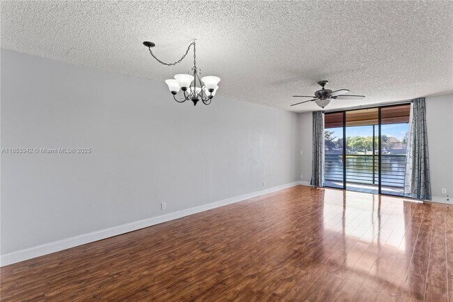 Building Photo - 11344 Taft St