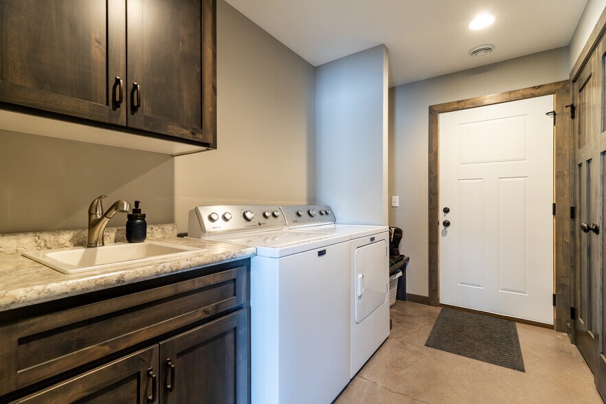 Building Photo - 13150 11th Ave SW