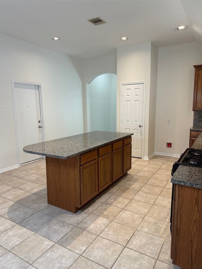 Building Photo - 16818 Ranger Ridge Dr