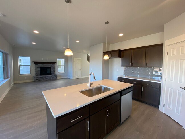 Building Photo - 20576 Rolen Ave