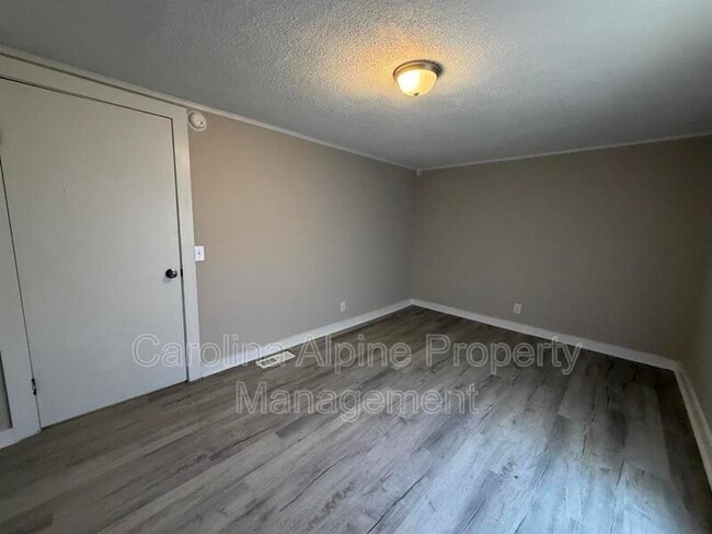 Building Photo - 510 Ridgecrest Dr