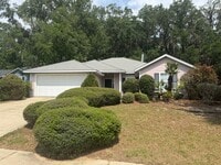 Building Photo - Nice 4/3 in Weatherly!