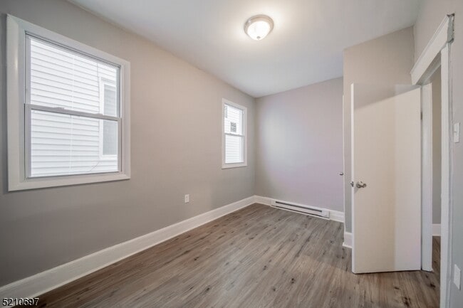 Building Photo - 30 Linden Ave