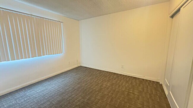 Building Photo - 7350 Pickering Ave