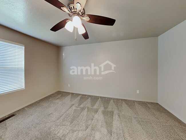 Building Photo - 11934 Edgemoor St