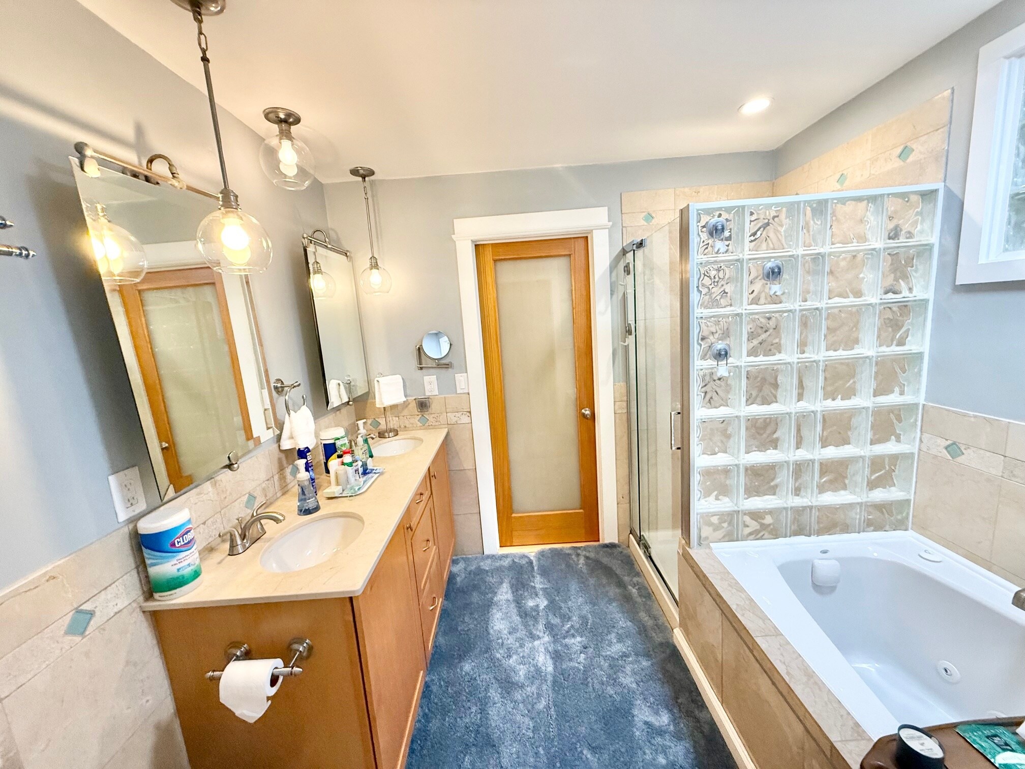 Building Photo - 425 N Church St