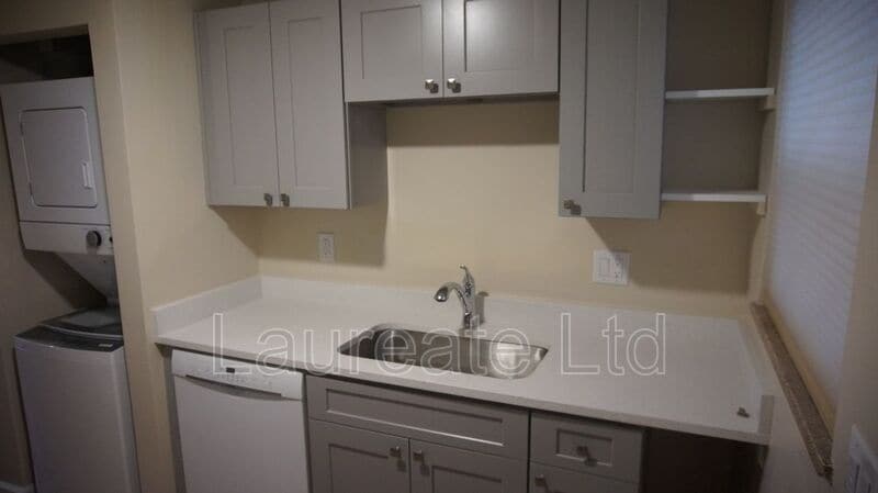 Building Photo - 3069 Zuni St