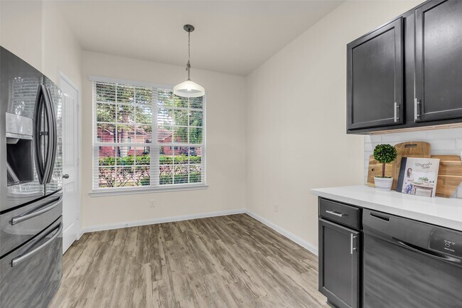 Building Photo - 3807 Springcrest Ln