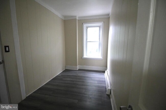 Building Photo - 167 Kirkbride Ave